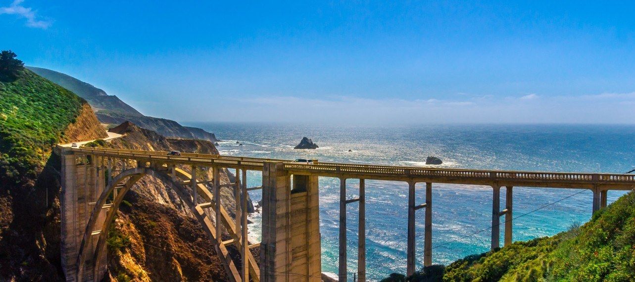 bixby_creek_bridge_on_highway_1_at_the_us_west_coast_traveling_south_to_los_angeles