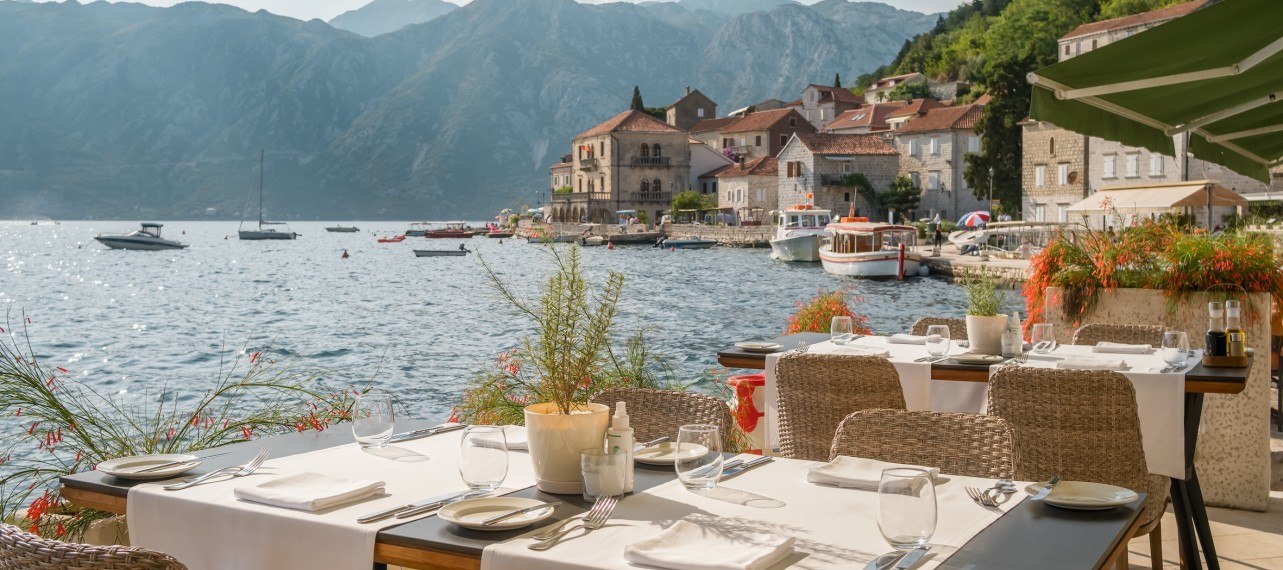 shutterstock_2119195379